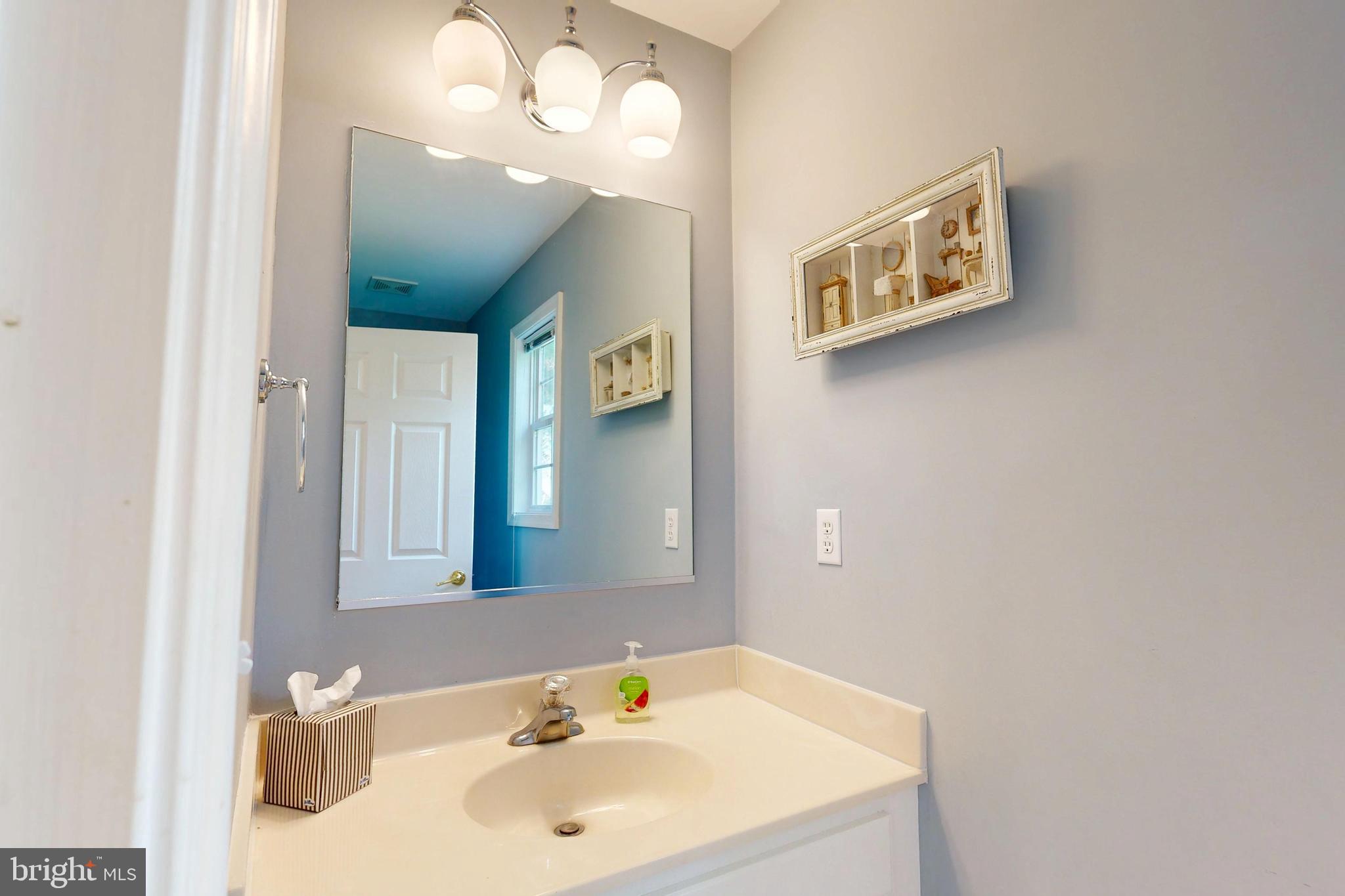 10490 LONGWOODS ROAD