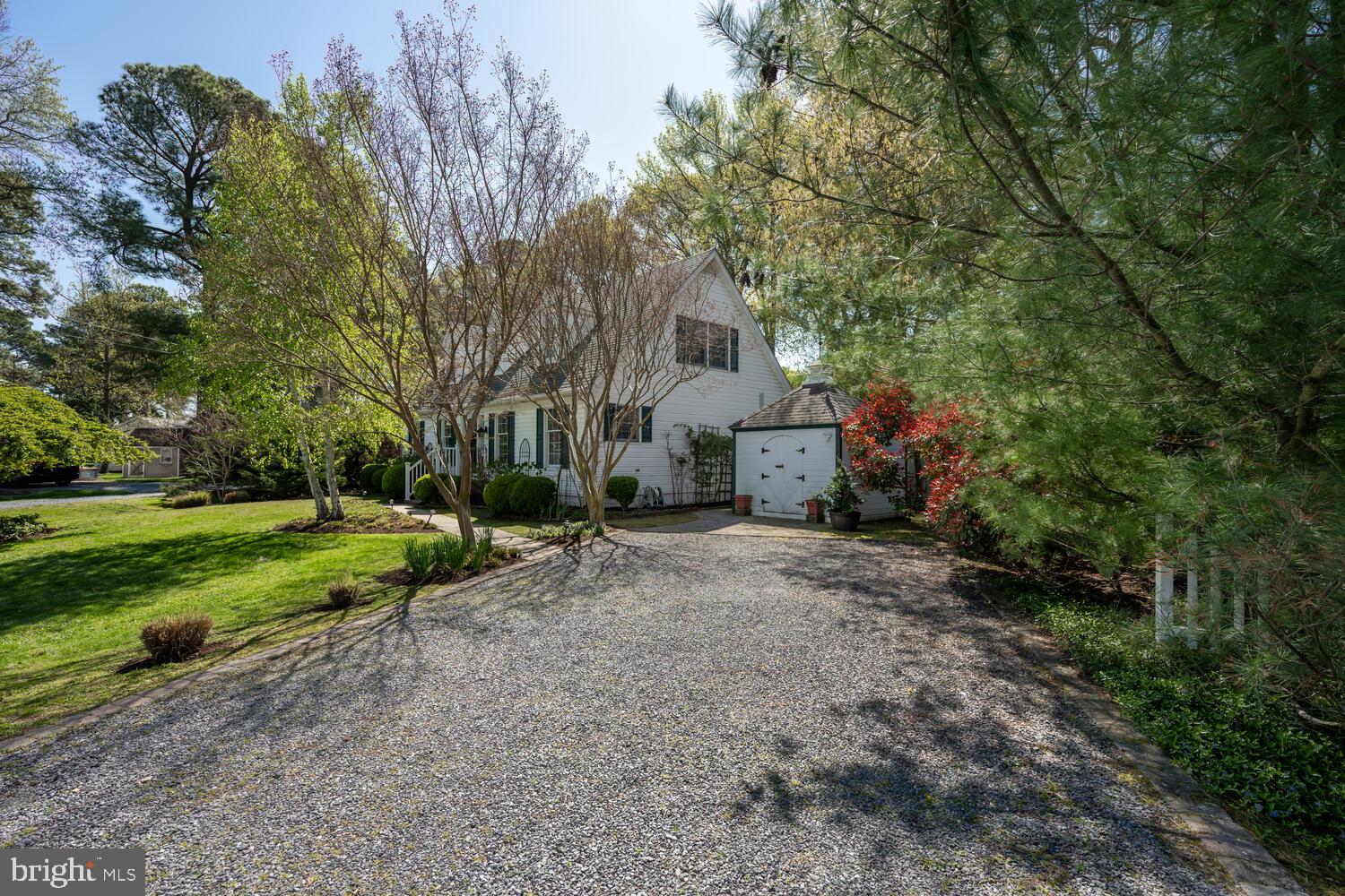 504 SEYMOUR AVENUE