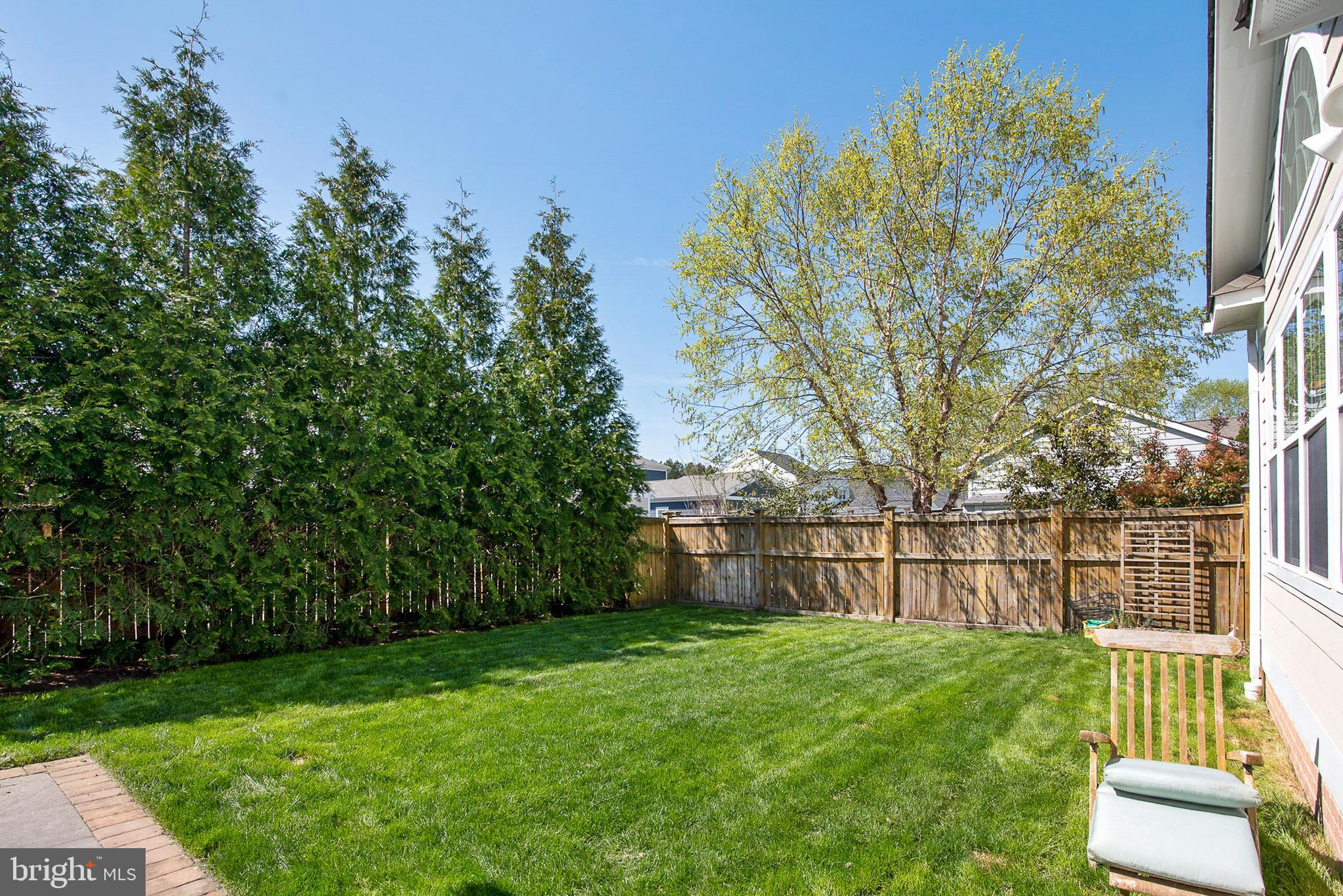 8020 EASTON VILLAGE DRIVE