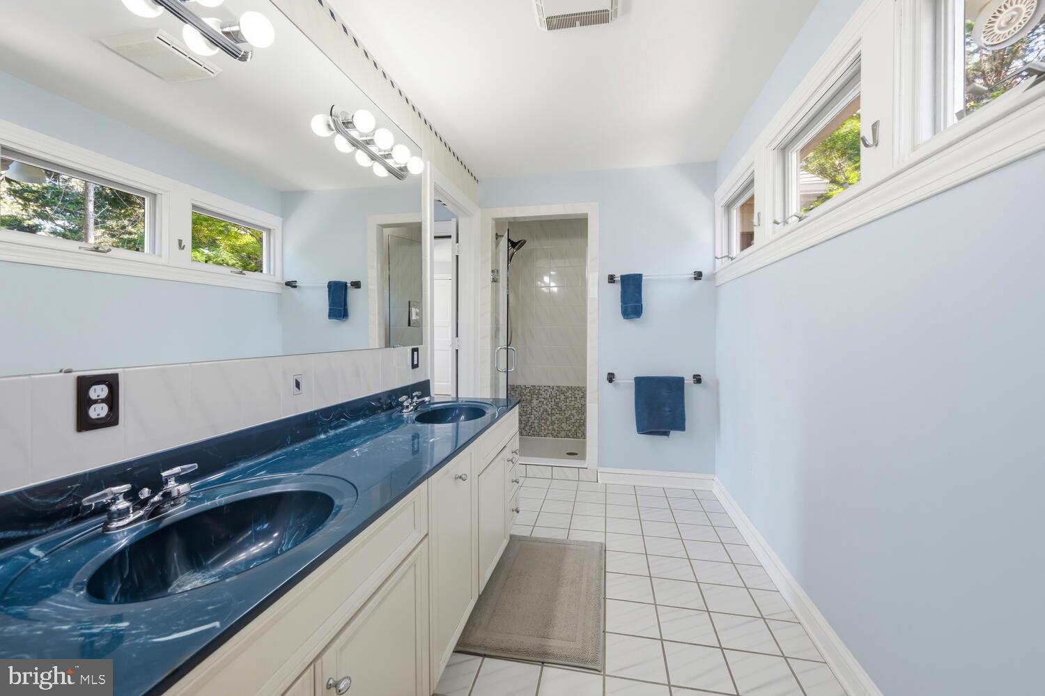 106 E DIVISION STREET