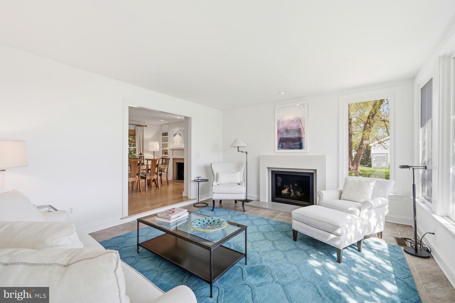 106 E DIVISION STREET