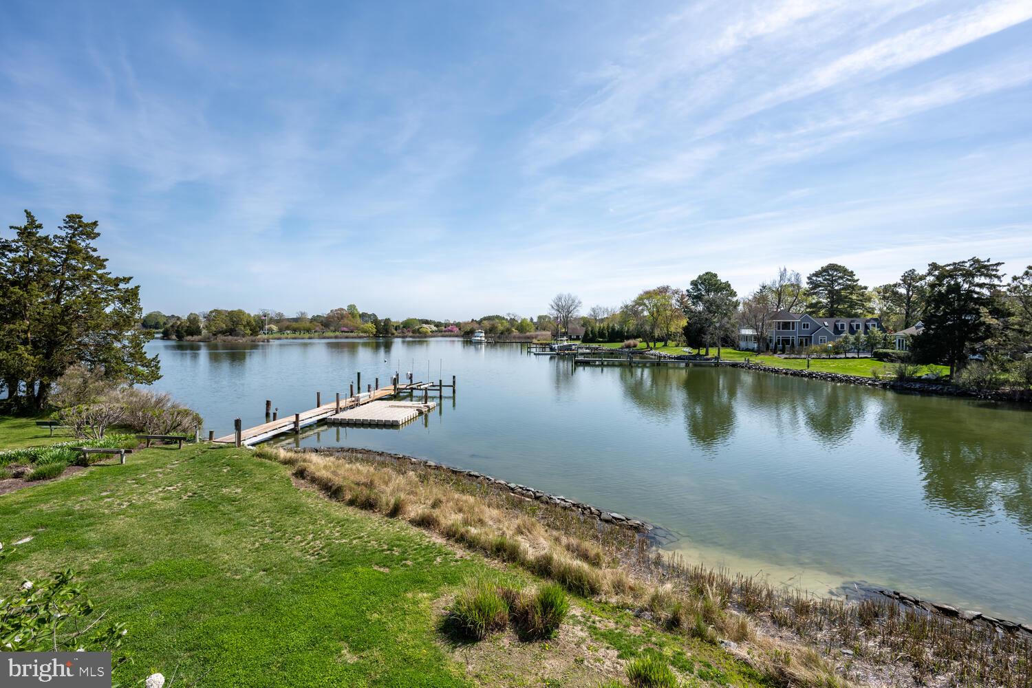 106 E DIVISION STREET