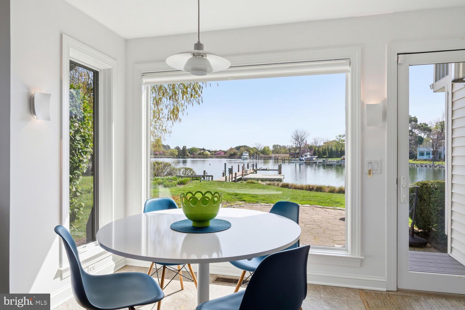 106 E DIVISION STREET