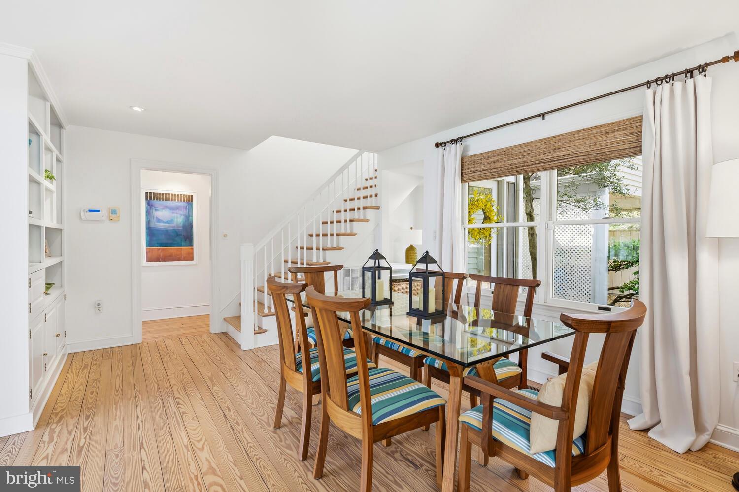 106 E DIVISION STREET