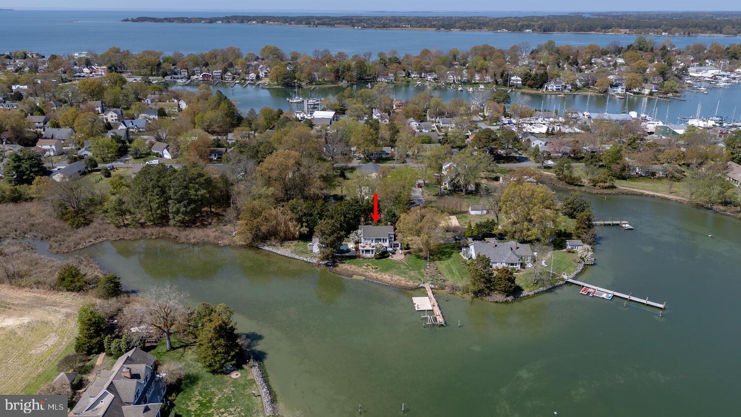 106 E DIVISION STREET