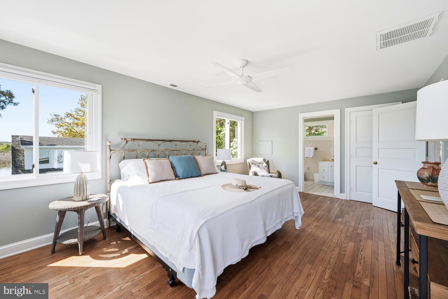 106 E DIVISION STREET