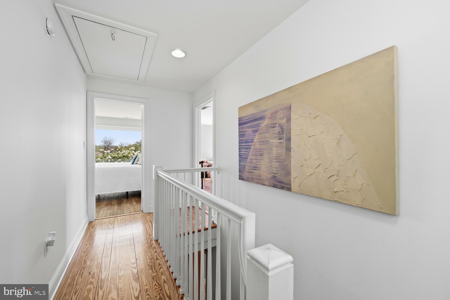 106 E DIVISION STREET