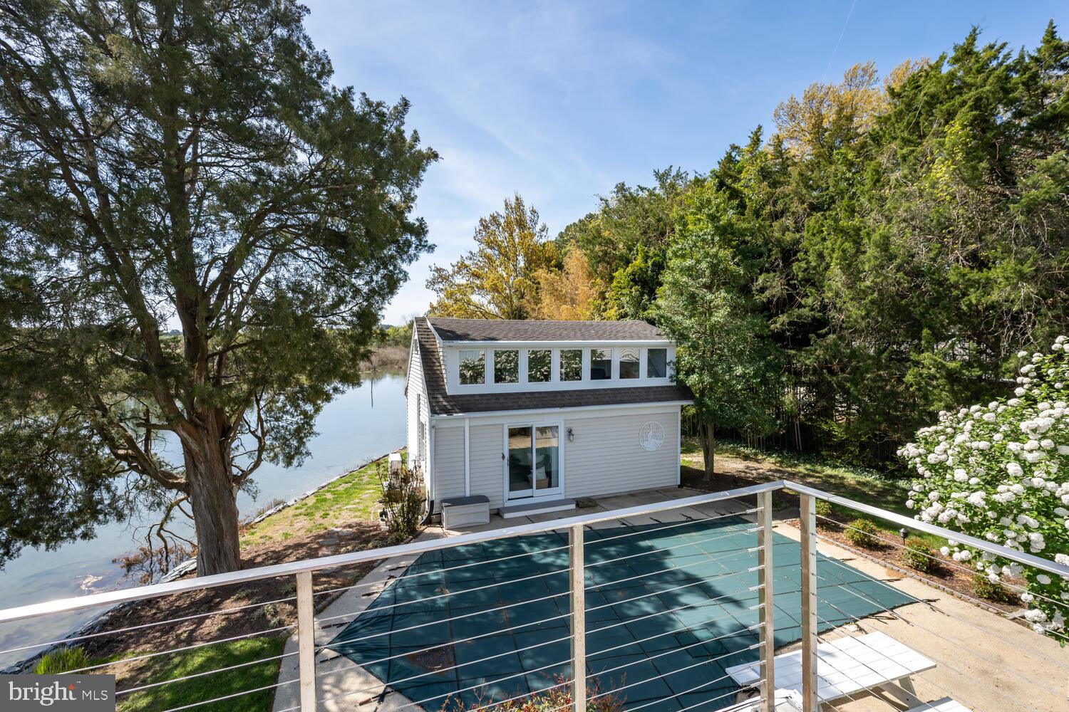 106 E DIVISION STREET