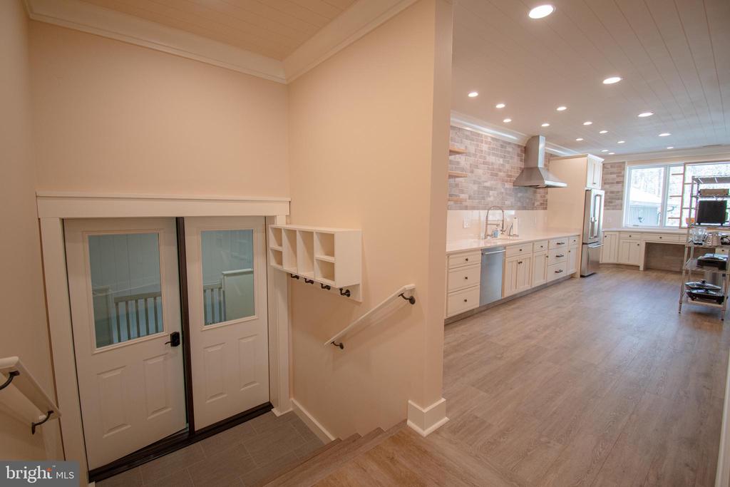 7918 BLOOMFIELD