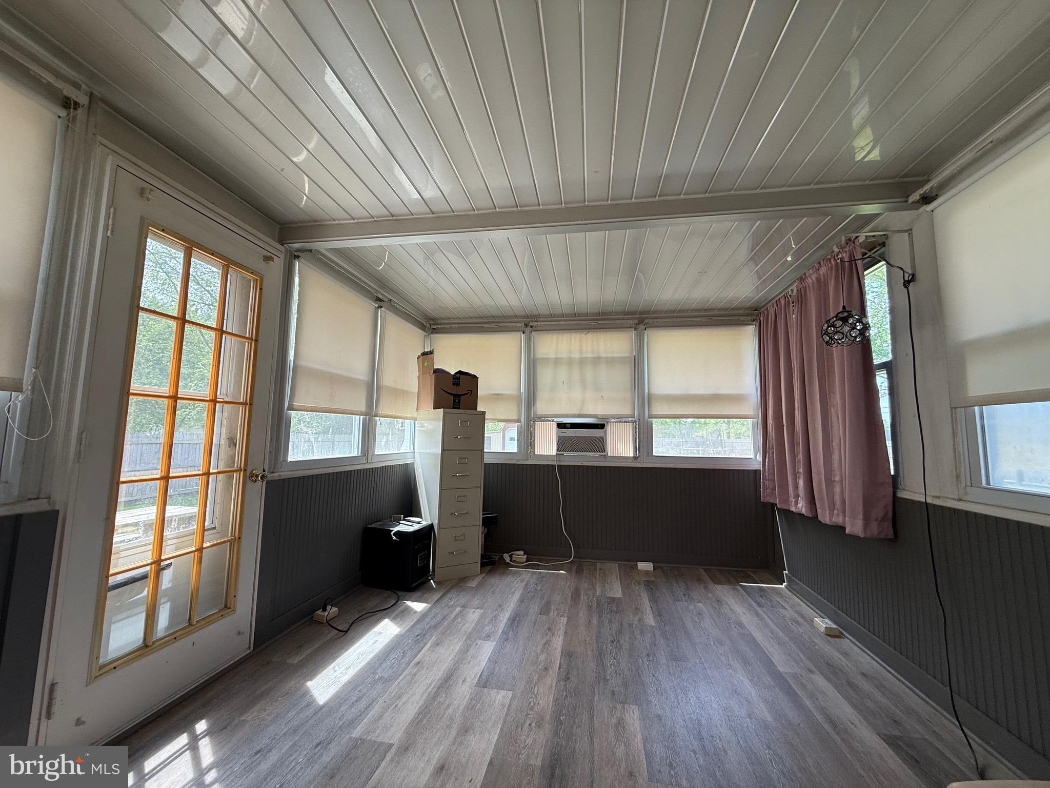 9108 GLEBE CREEK ROAD