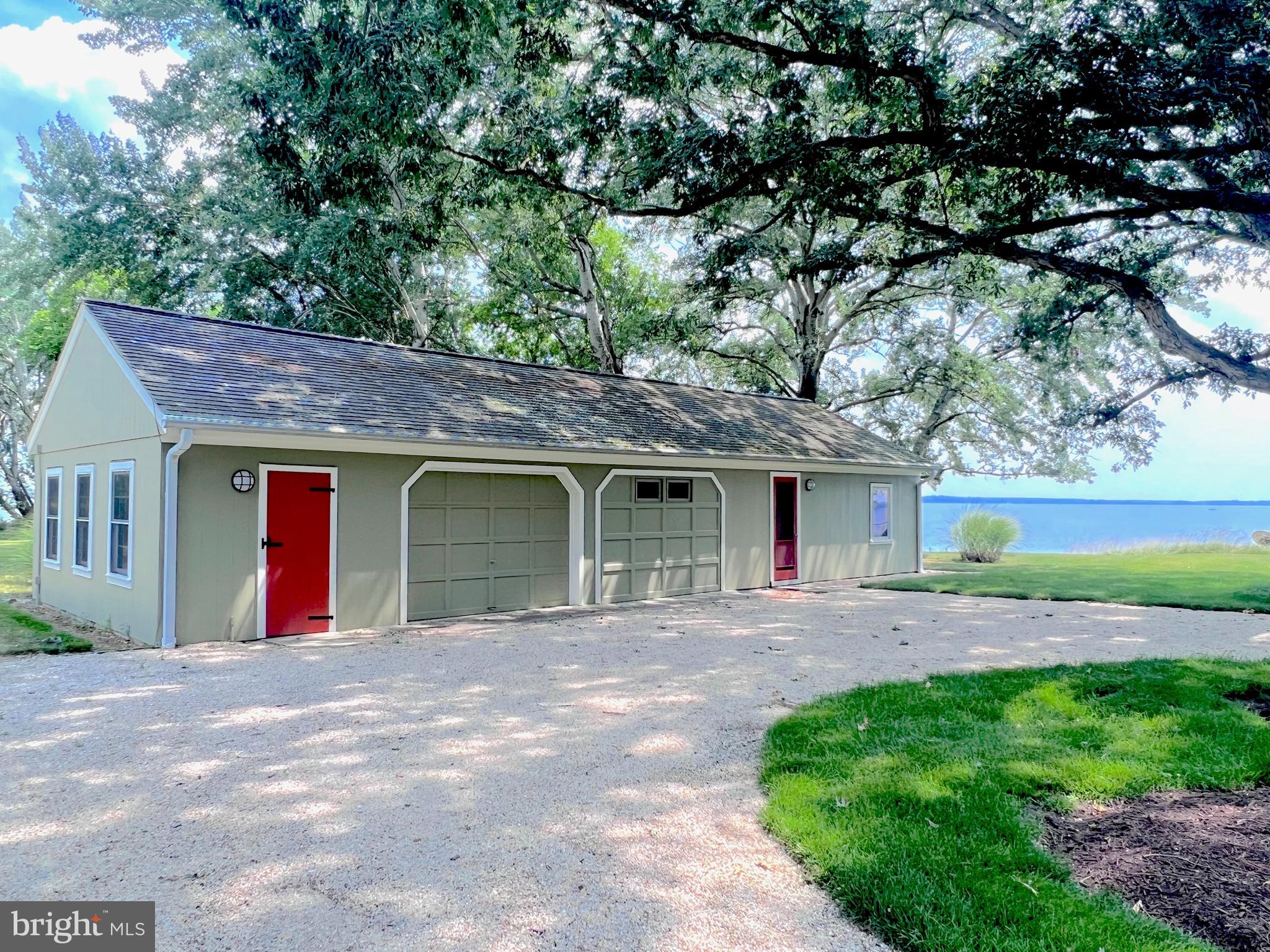 27293 SOUTHSIDE ISLAND CREEK ROAD