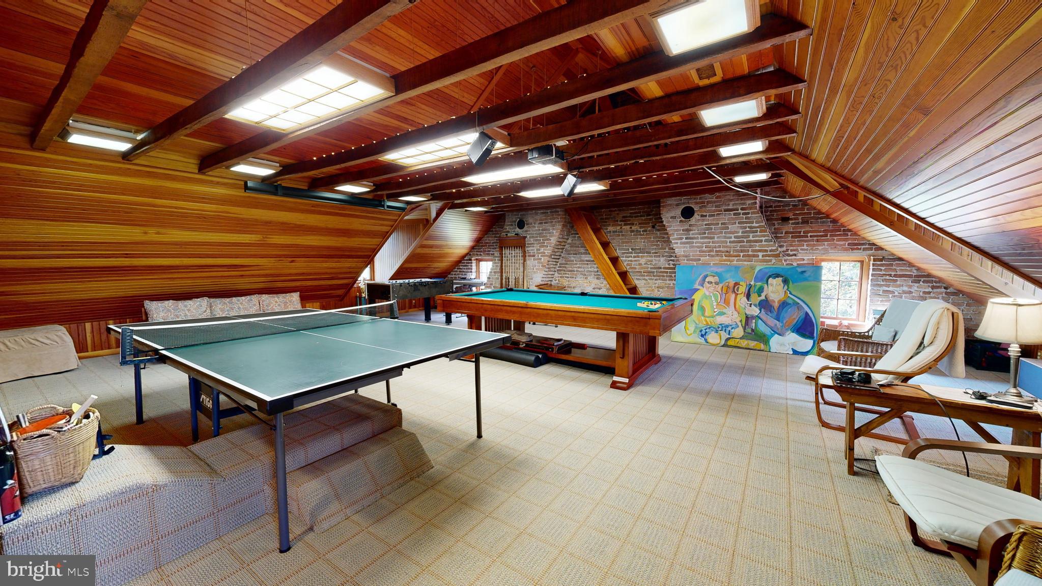 27293 SOUTHSIDE ISLAND CREEK ROAD