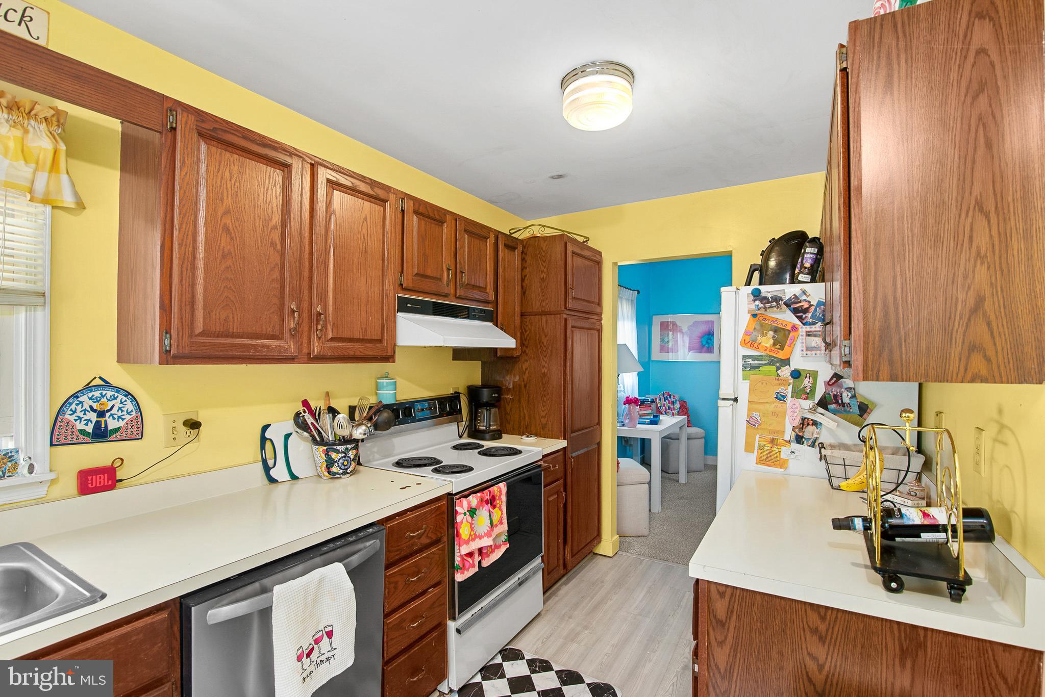 1205 WASHINGTON DRIVE