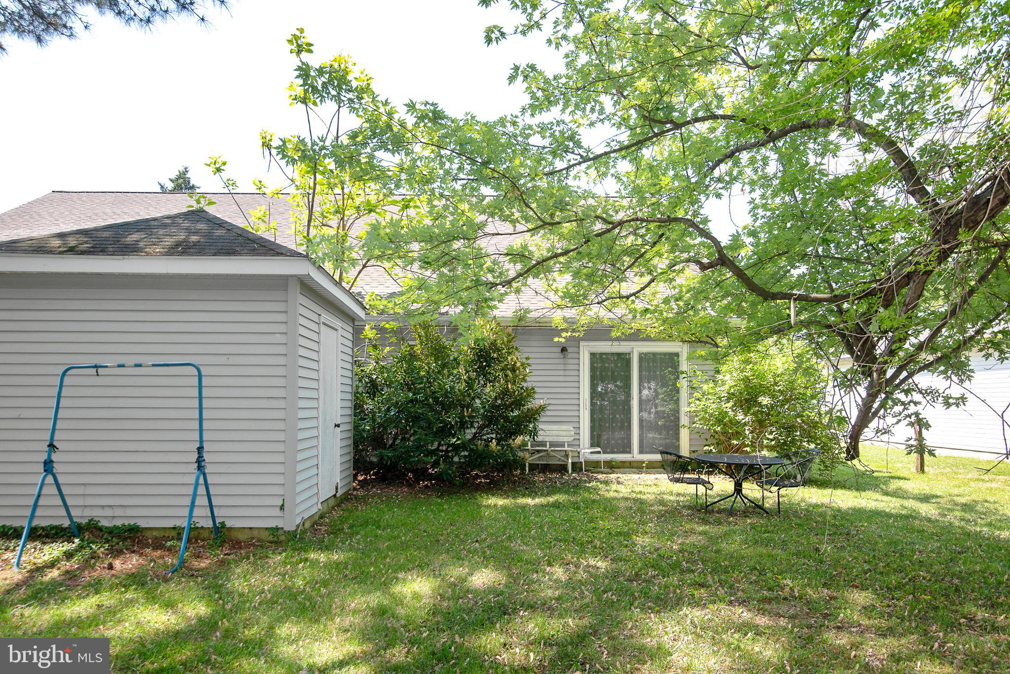 1205 WASHINGTON DRIVE