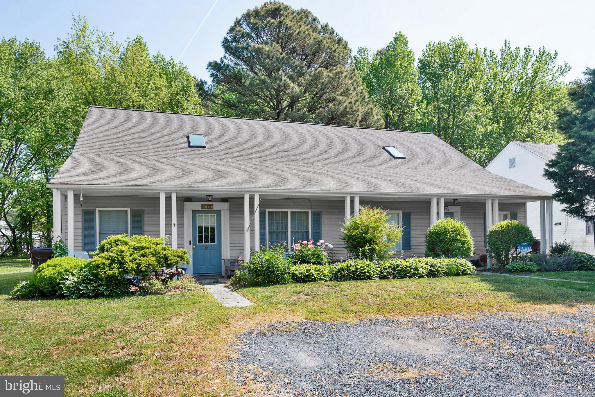 1205 WASHINGTON DRIVE