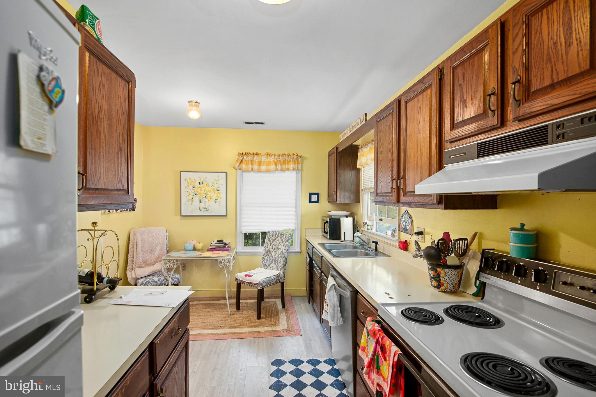 1205 WASHINGTON DRIVE