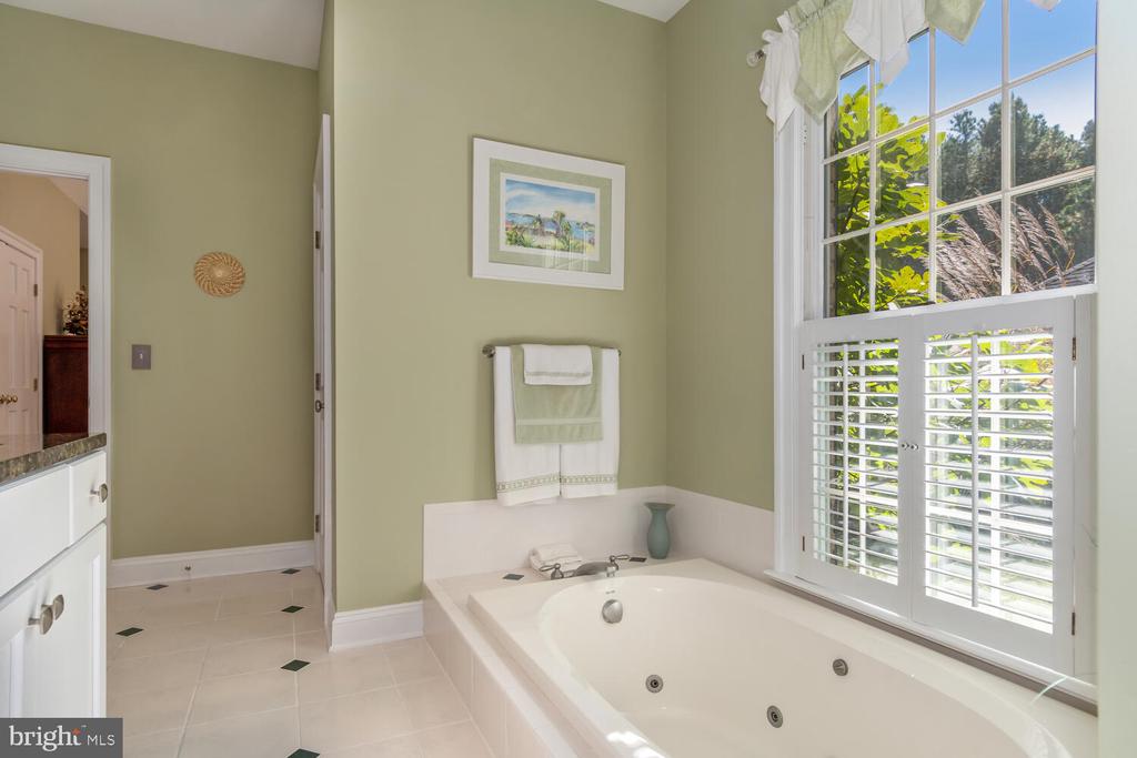 8466 AVELEY FARM ROAD
