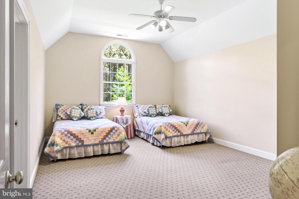 8466 AVELEY FARM ROAD