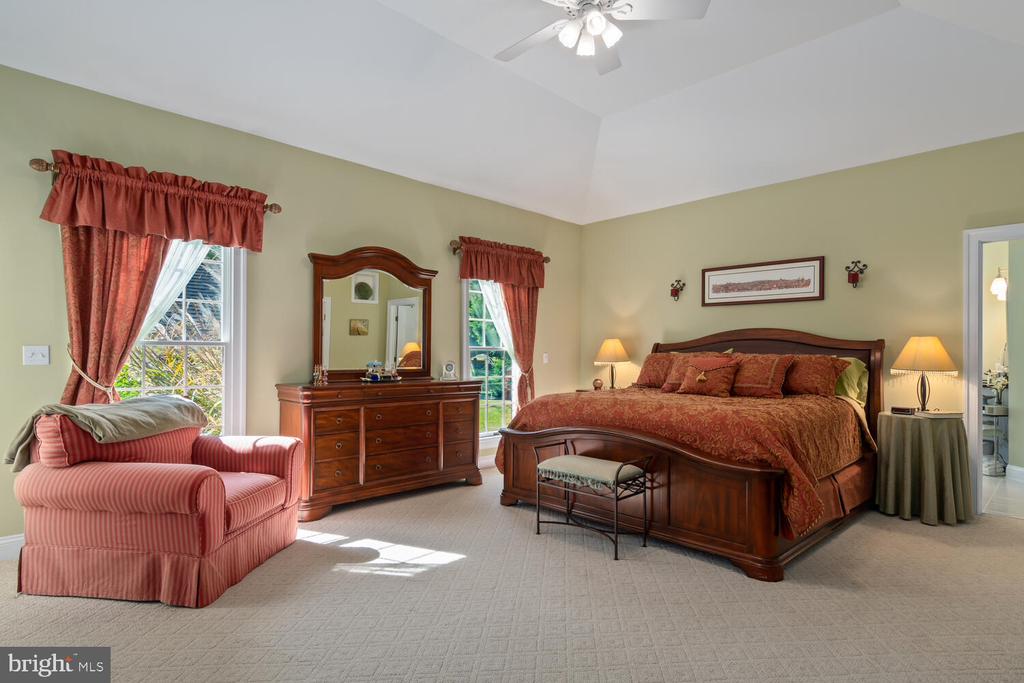 8466 AVELEY FARM ROAD