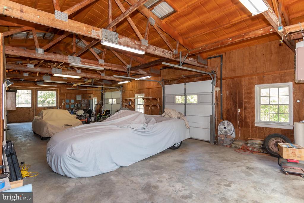 8466 AVELEY FARM ROAD