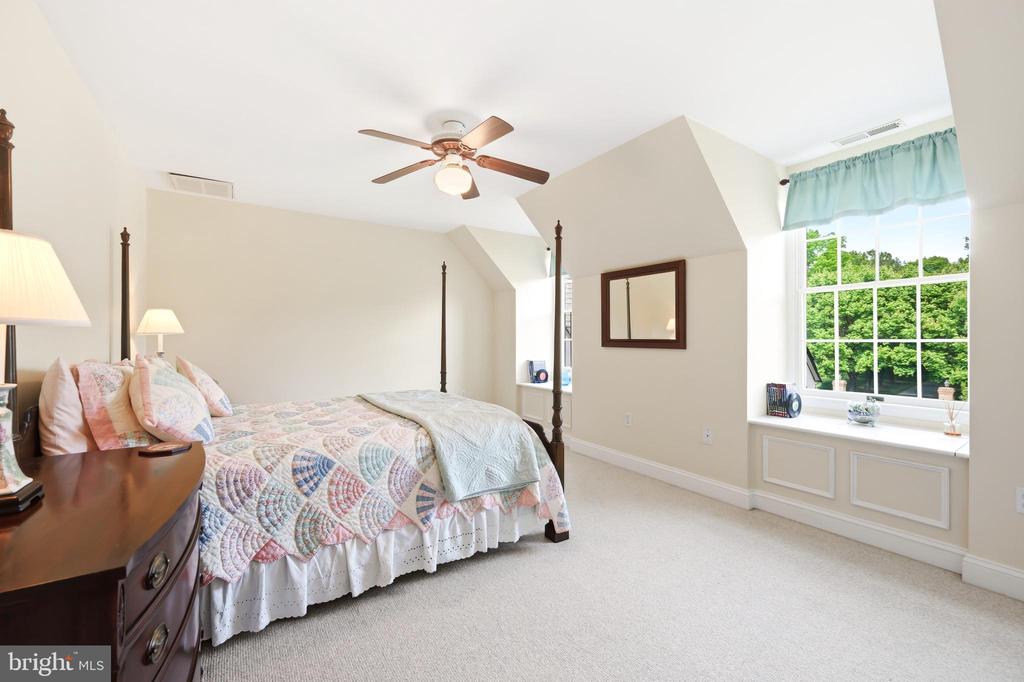 8466 AVELEY FARM ROAD