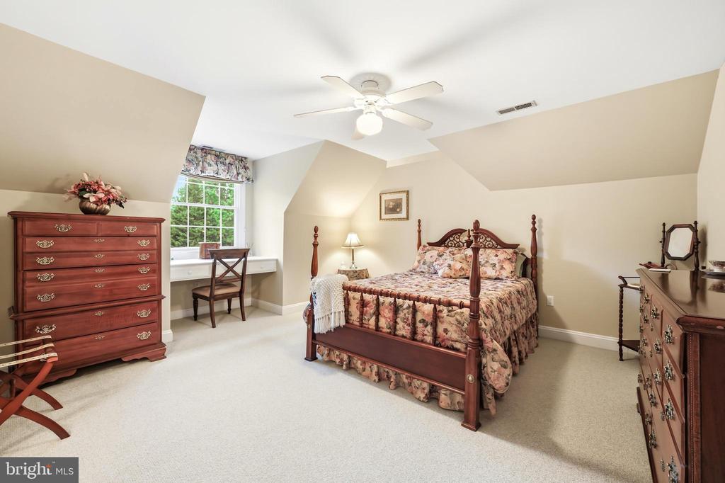8466 AVELEY FARM ROAD