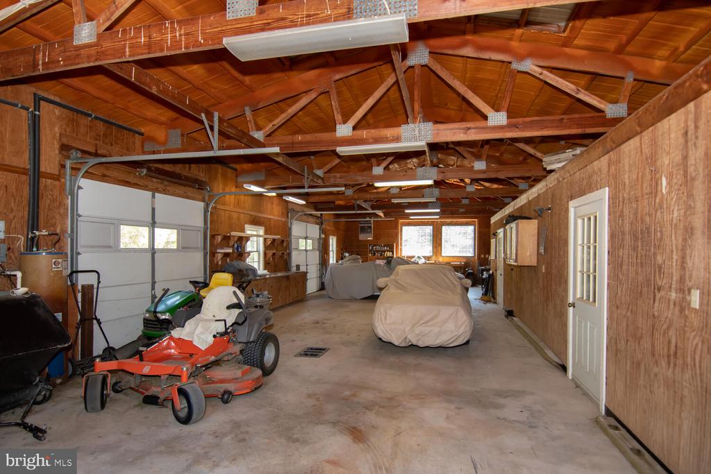 8466 AVELEY FARM ROAD