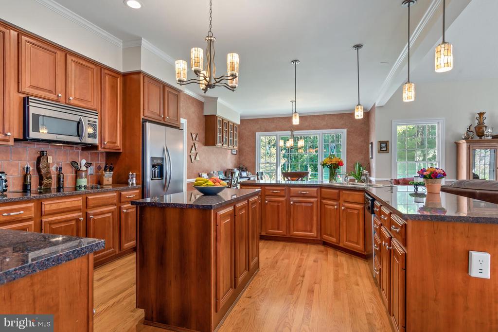 8466 AVELEY FARM ROAD