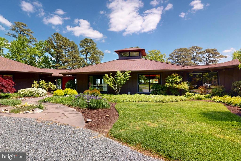 6906 TRAVELERS REST CIRCLE