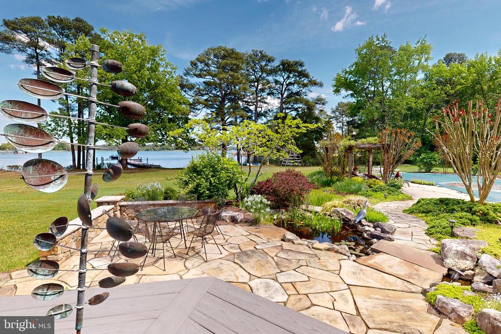 6906 TRAVELERS REST CIRCLE