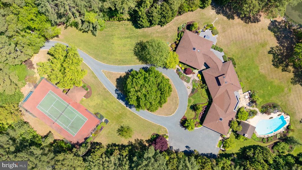 6906 TRAVELERS REST CIRCLE