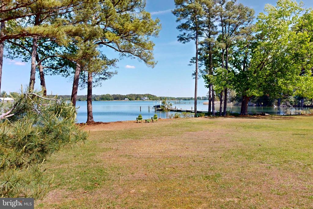 6906 TRAVELERS REST CIRCLE