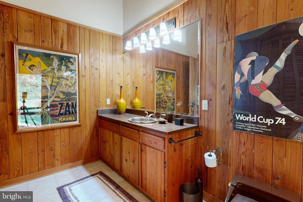 6906 TRAVELERS REST CIRCLE