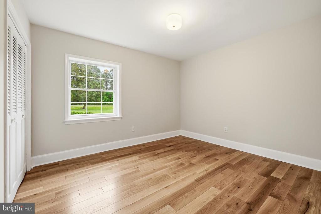 6524 OXFORD ROAD