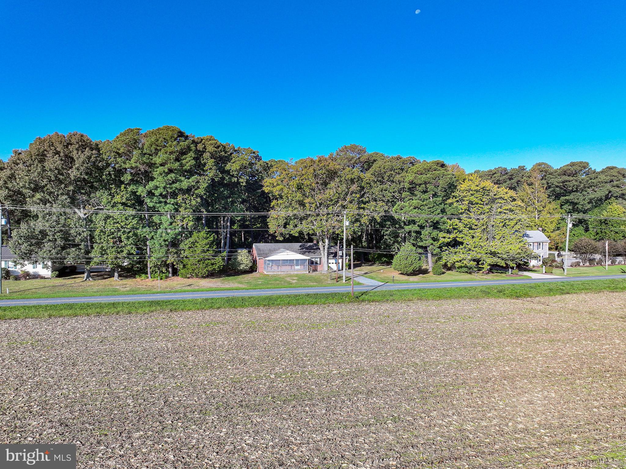 7612 SHERWOOD ROAD