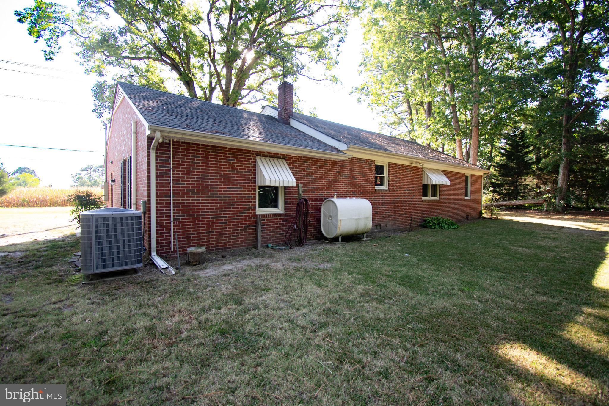 7612 SHERWOOD ROAD