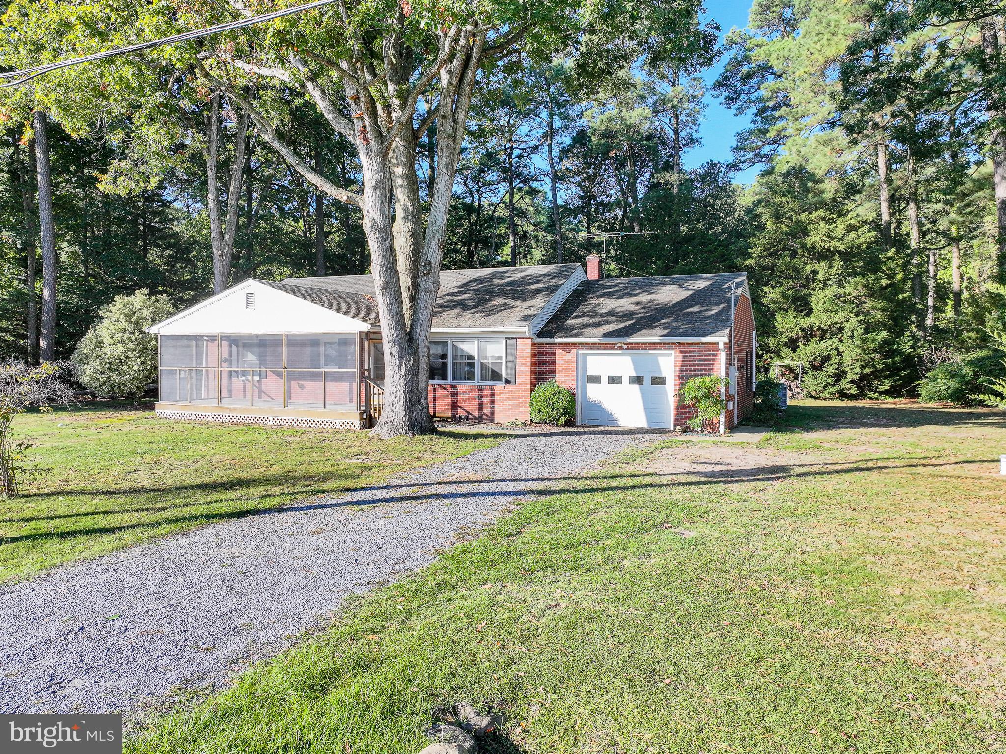 7612 SHERWOOD ROAD