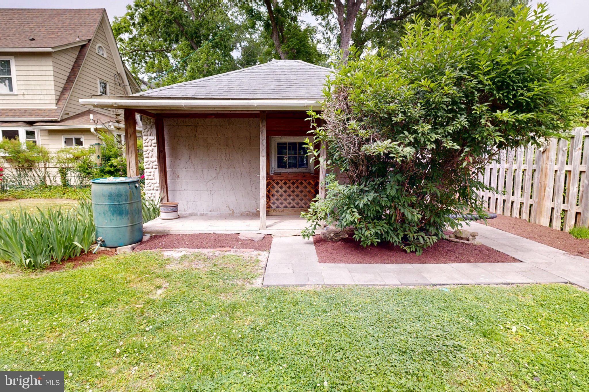 229 S AURORA STREET
