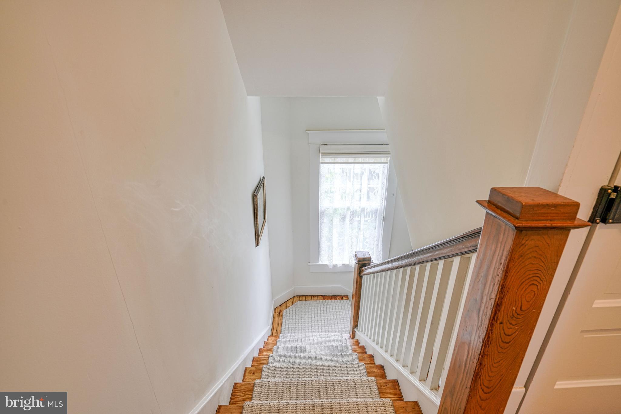 229 S AURORA STREET