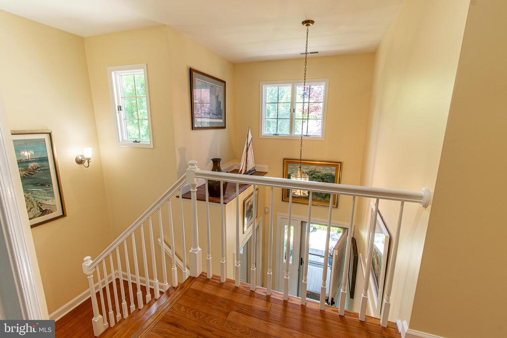 102 JACKS POINT ROAD