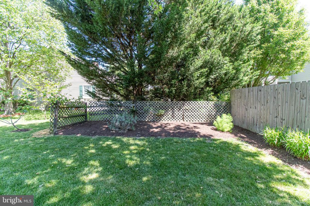 102 JACKS POINT ROAD
