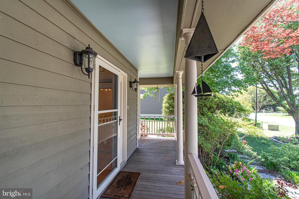 102 JACKS POINT ROAD