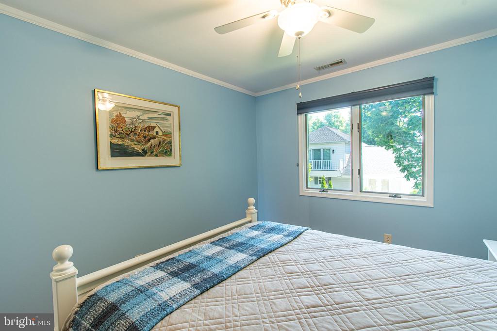 102 JACKS POINT ROAD