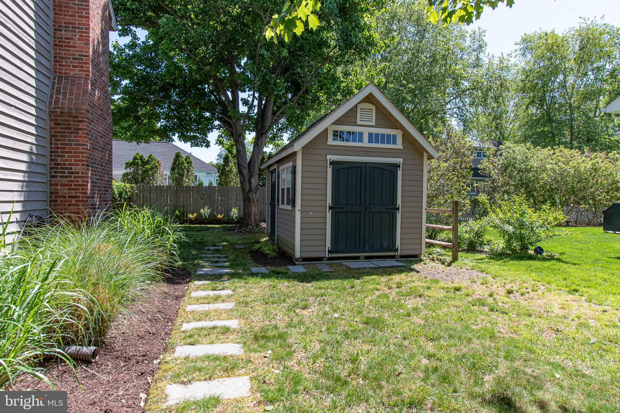 102 JACKS POINT ROAD