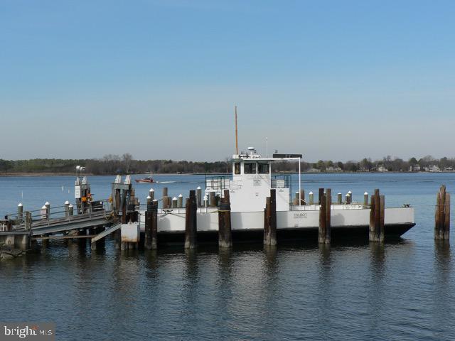 102 JACKS POINT ROAD