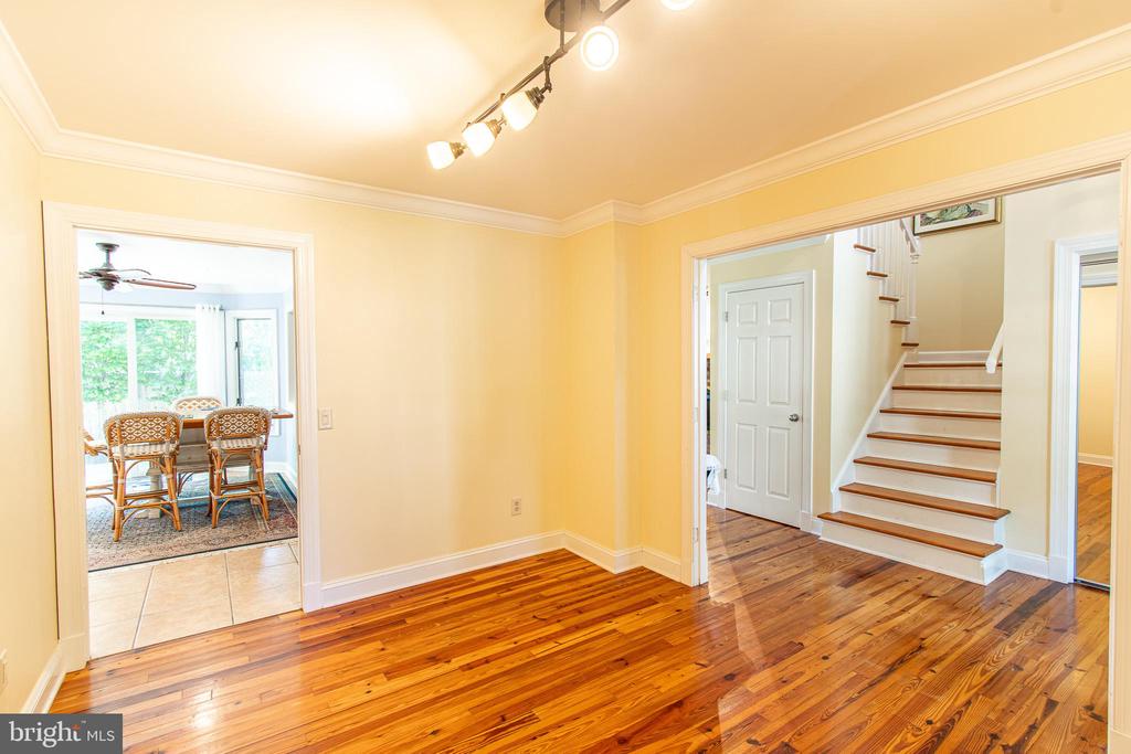 102 JACKS POINT ROAD