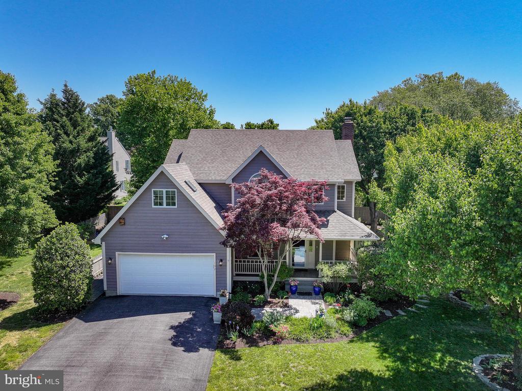 102 JACKS POINT ROAD