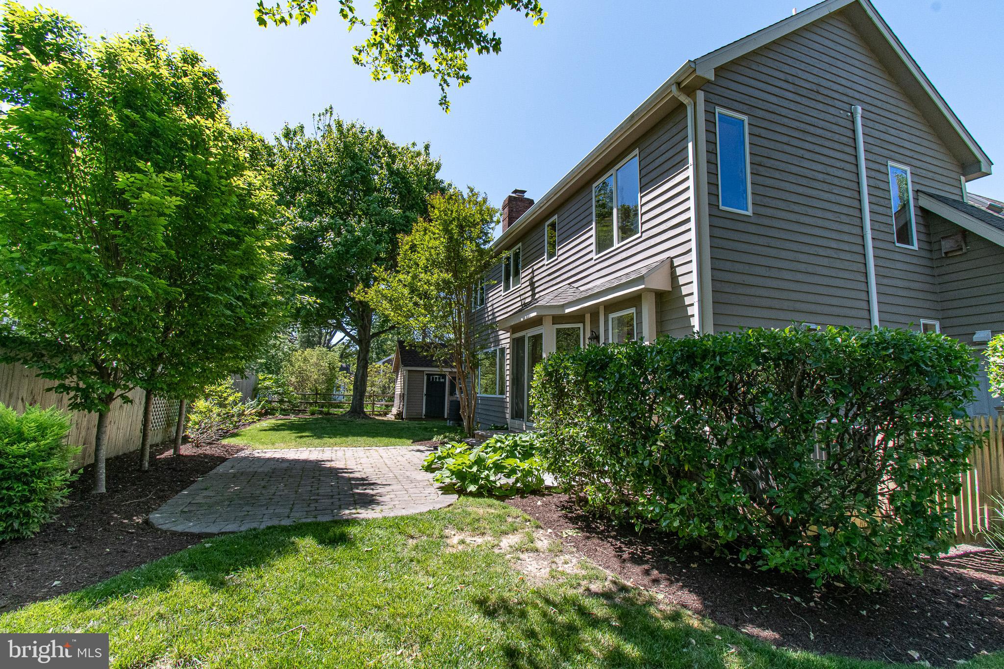 102 JACKS POINT ROAD