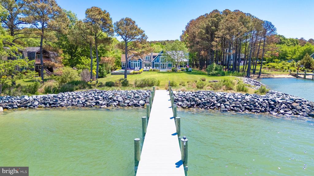5698 LEEWARD LANE