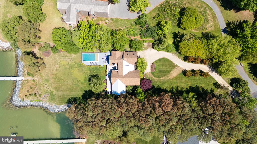 5698 LEEWARD LANE